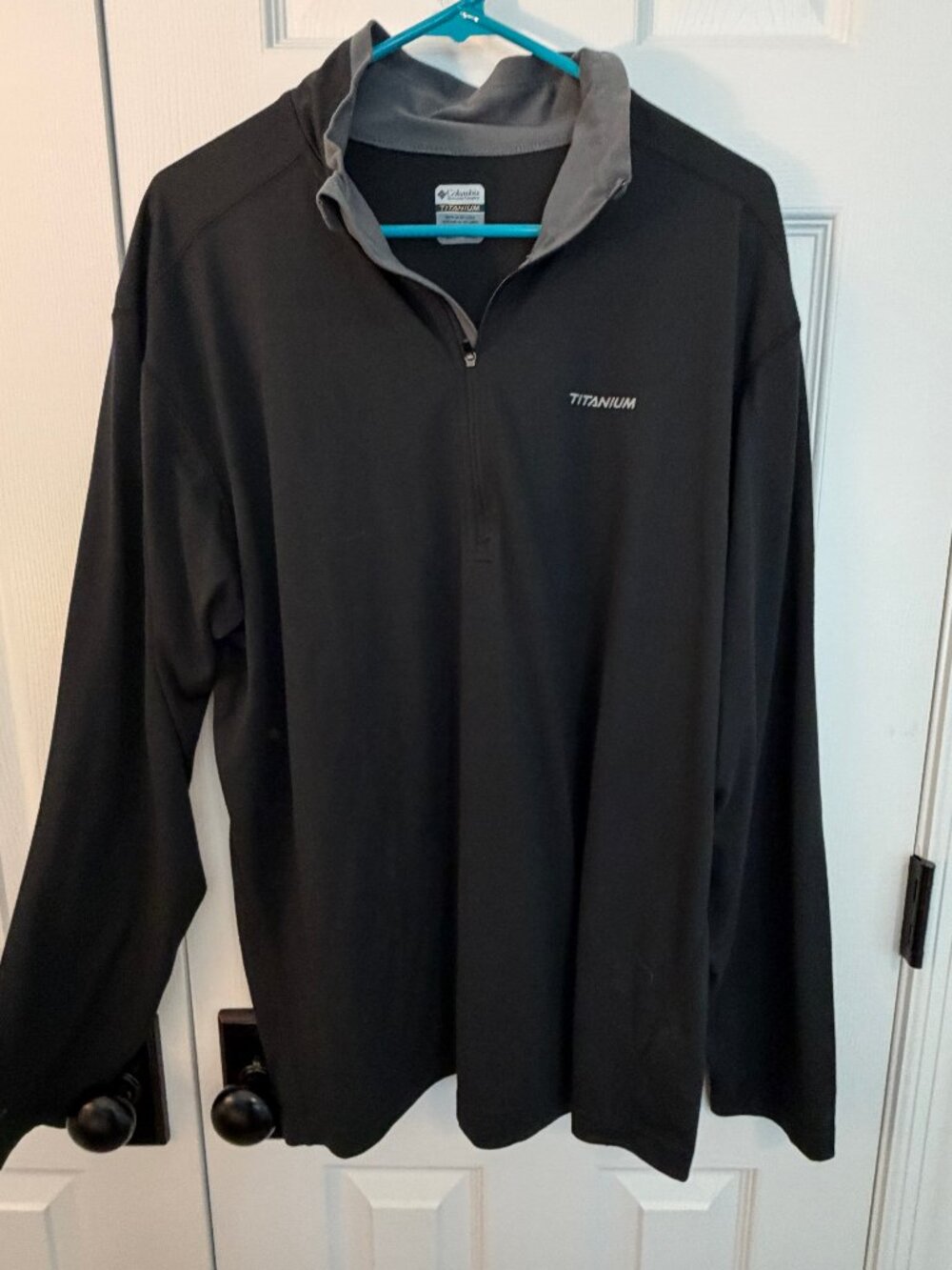 Columbia Titanium 1/2 zip fleece XL